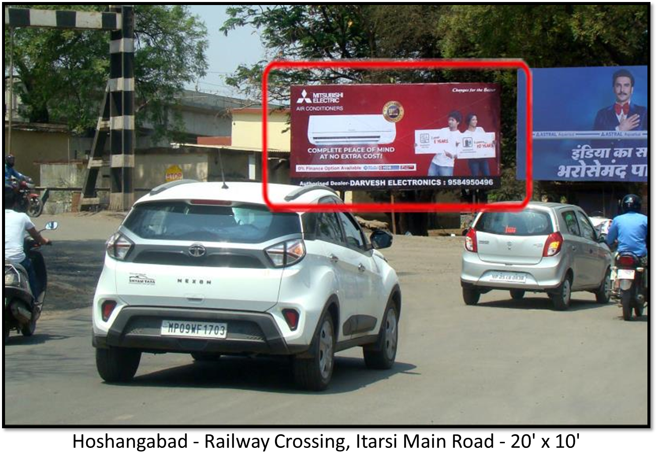 Billboard - Railway Crossing, Hoshangabad, Madhya Pradesh