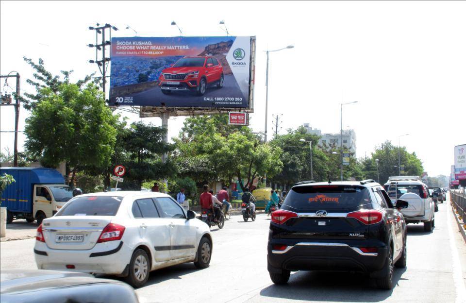 Unipole - Infront of Amarvilas Hotel, Indore, Madhya Pradesh