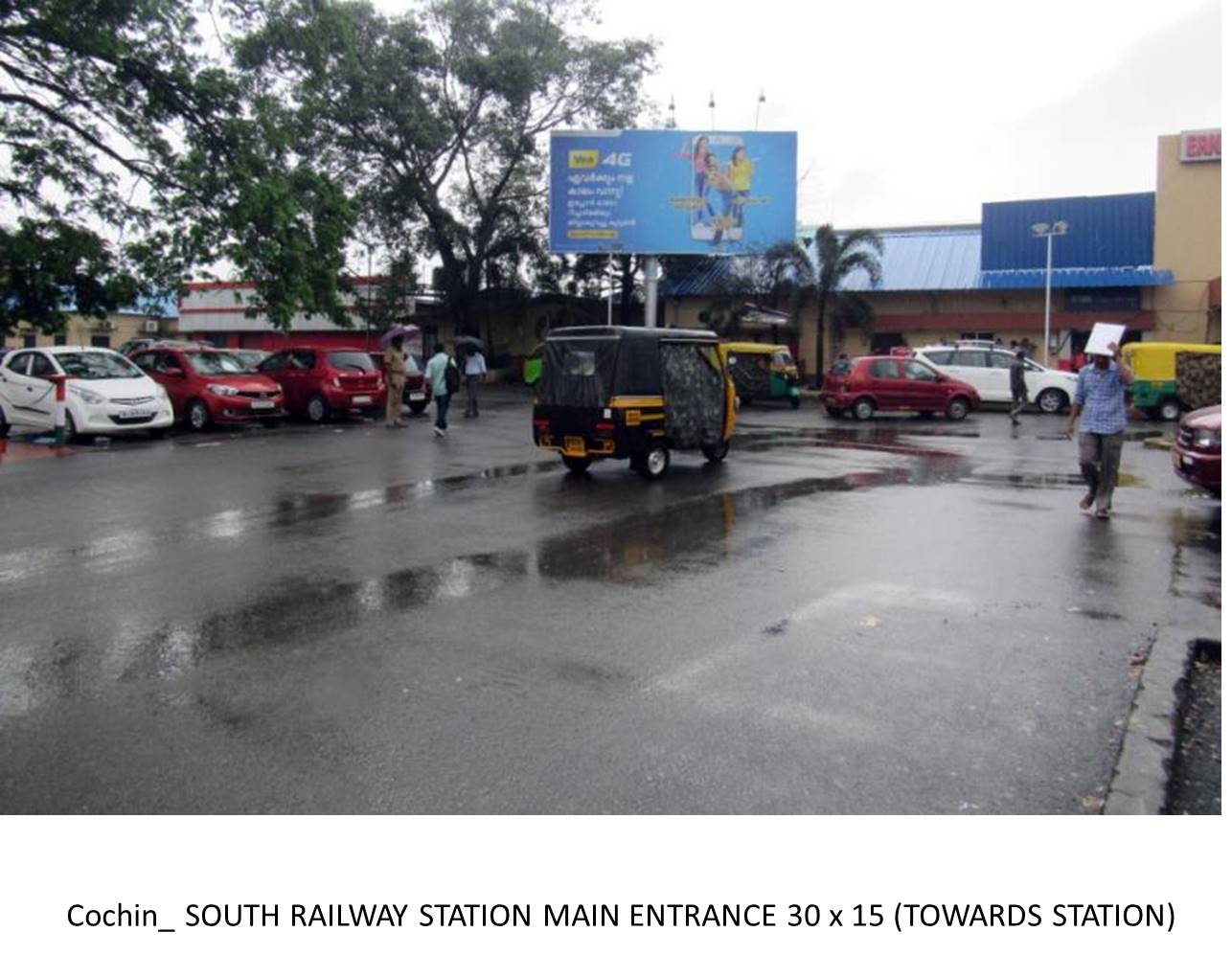 Unipole-Railway station Entrance, Cochin, Kerala