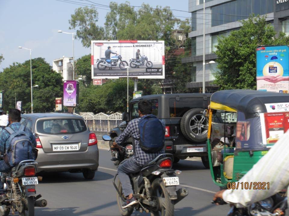 Unipole - Infront of Shopper Stop, Indore, Madhya Pradesh