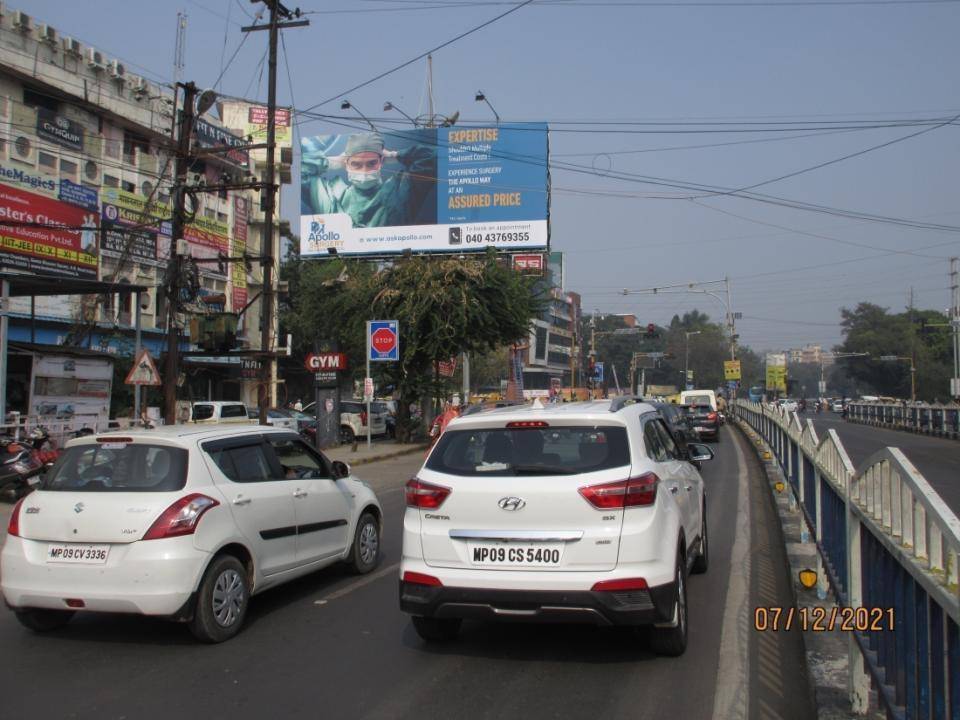 Unipole - Geeta Bhawan, Indore, Madhya Pradesh