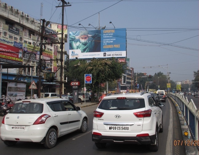 Unipole - Geeta Bhawan, Indore, Madhya Pradesh