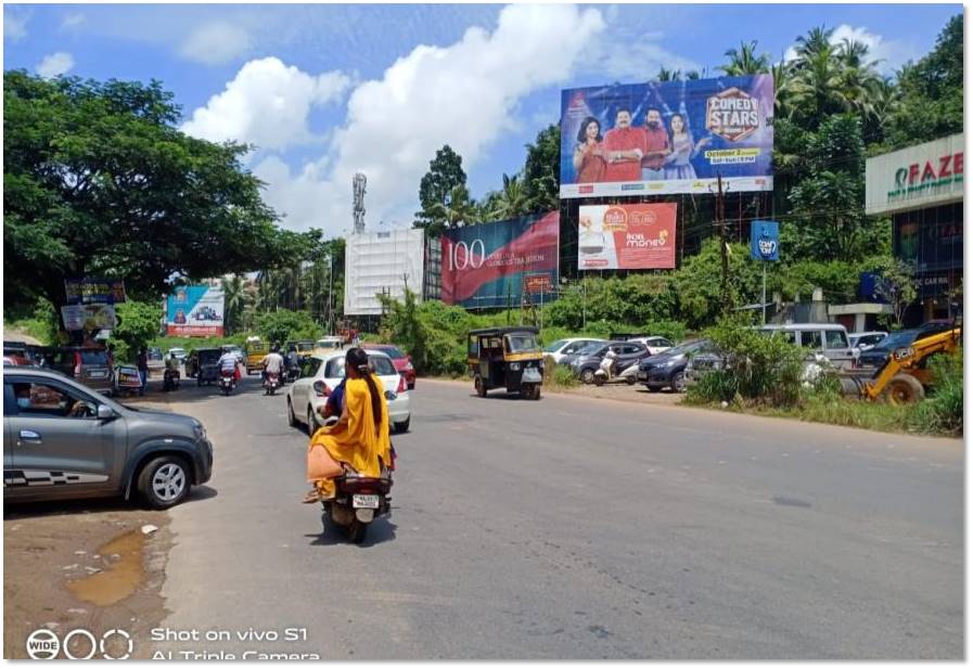 Hoarding-Kalpatta Parakkal, Wayanad, Kerala