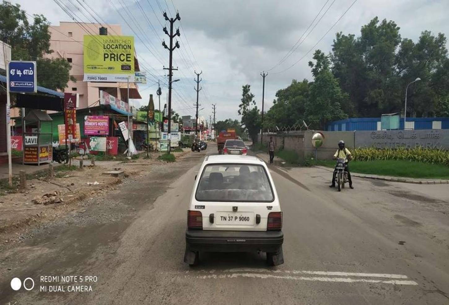 Hoarding-Saravanampatti towards Gandhipuram,  Coimbatore, Tamilnadu