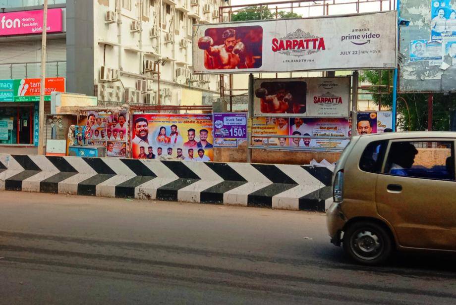 SS Bus Shelter-Kalavasal Junction Mapilai Vinayagar Theater,  Madurai, Tamilnadu