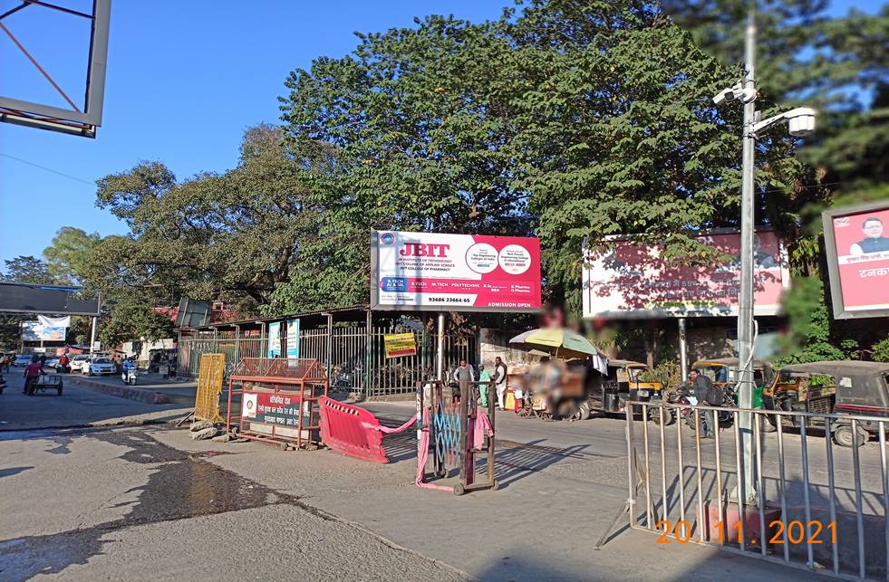 Unipole -Railway Station Exit, Dehradun, Uttarakhand