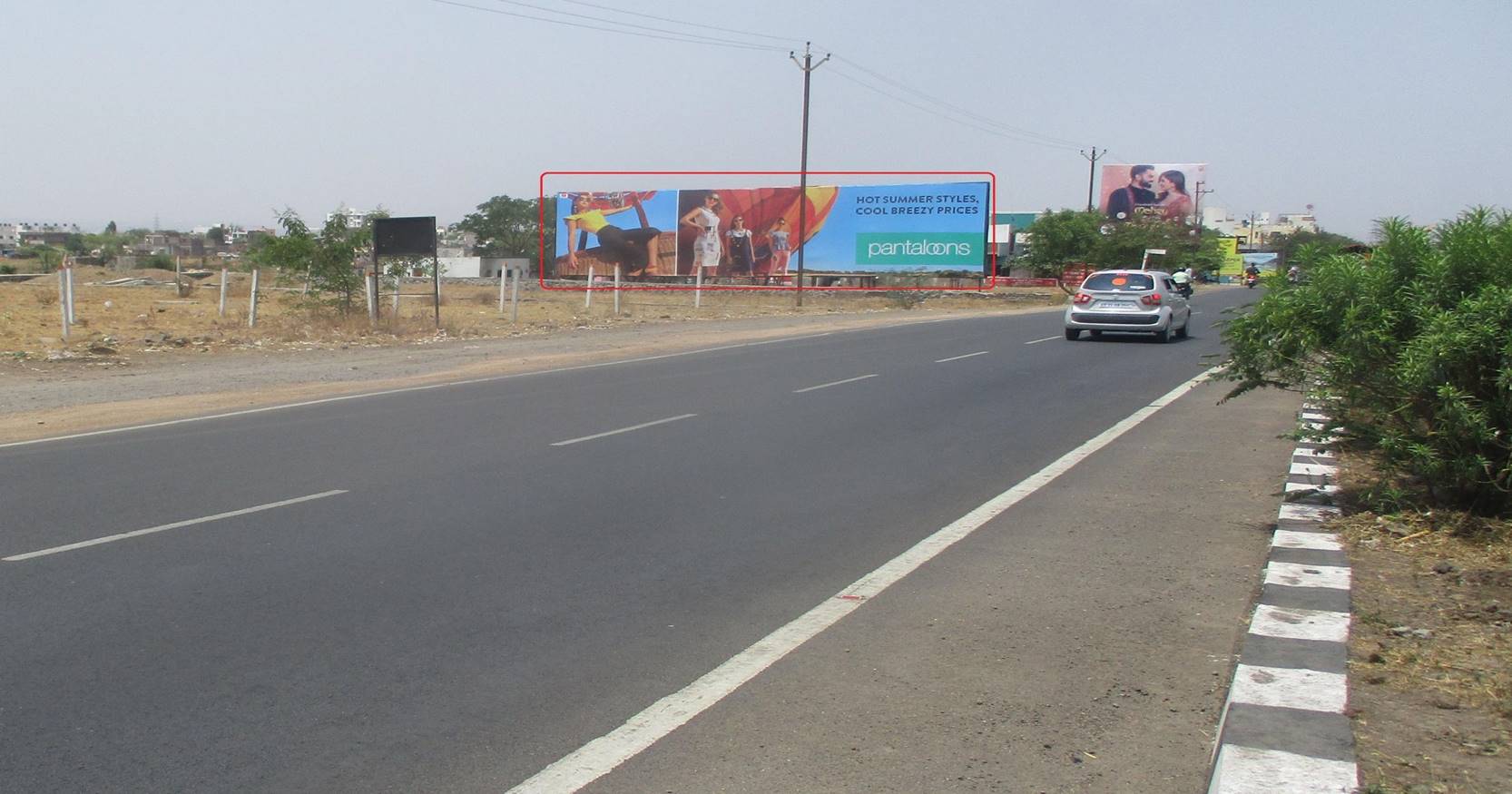 Outdoor Advertising image