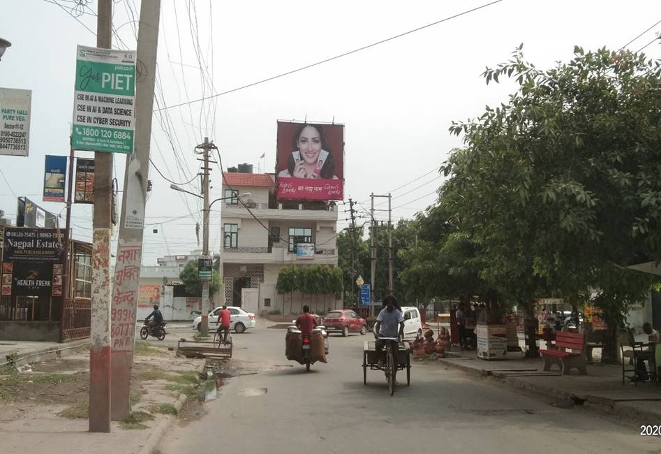 Outdoor Advertising image