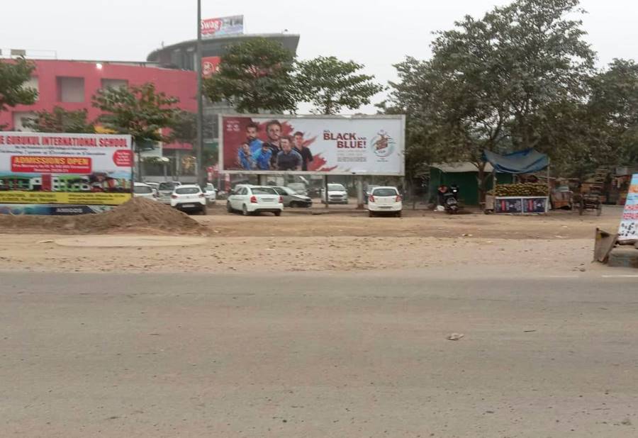 Outdoor Advertising image