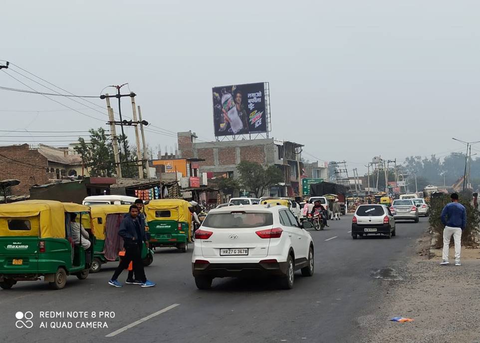 Outdoor Advertising image