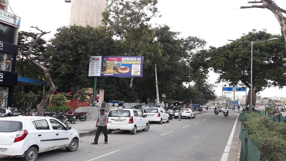 Outdoor Advertising image