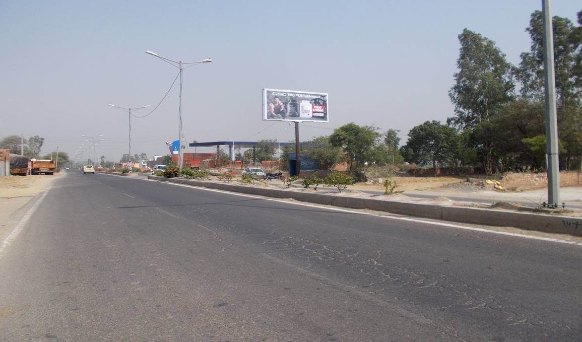 Outdoor Advertising image