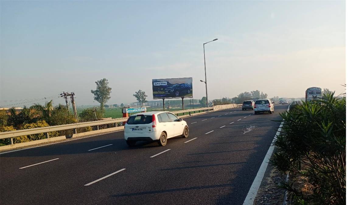 Outdoor Advertising image