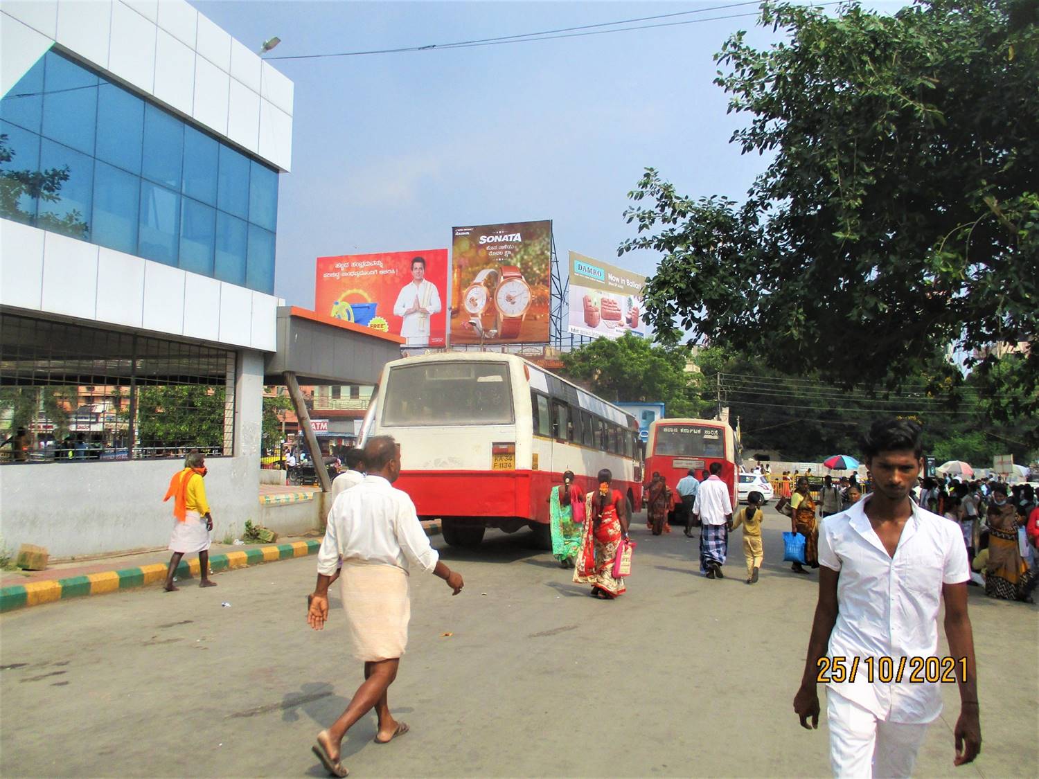 Outdoor Advertising image