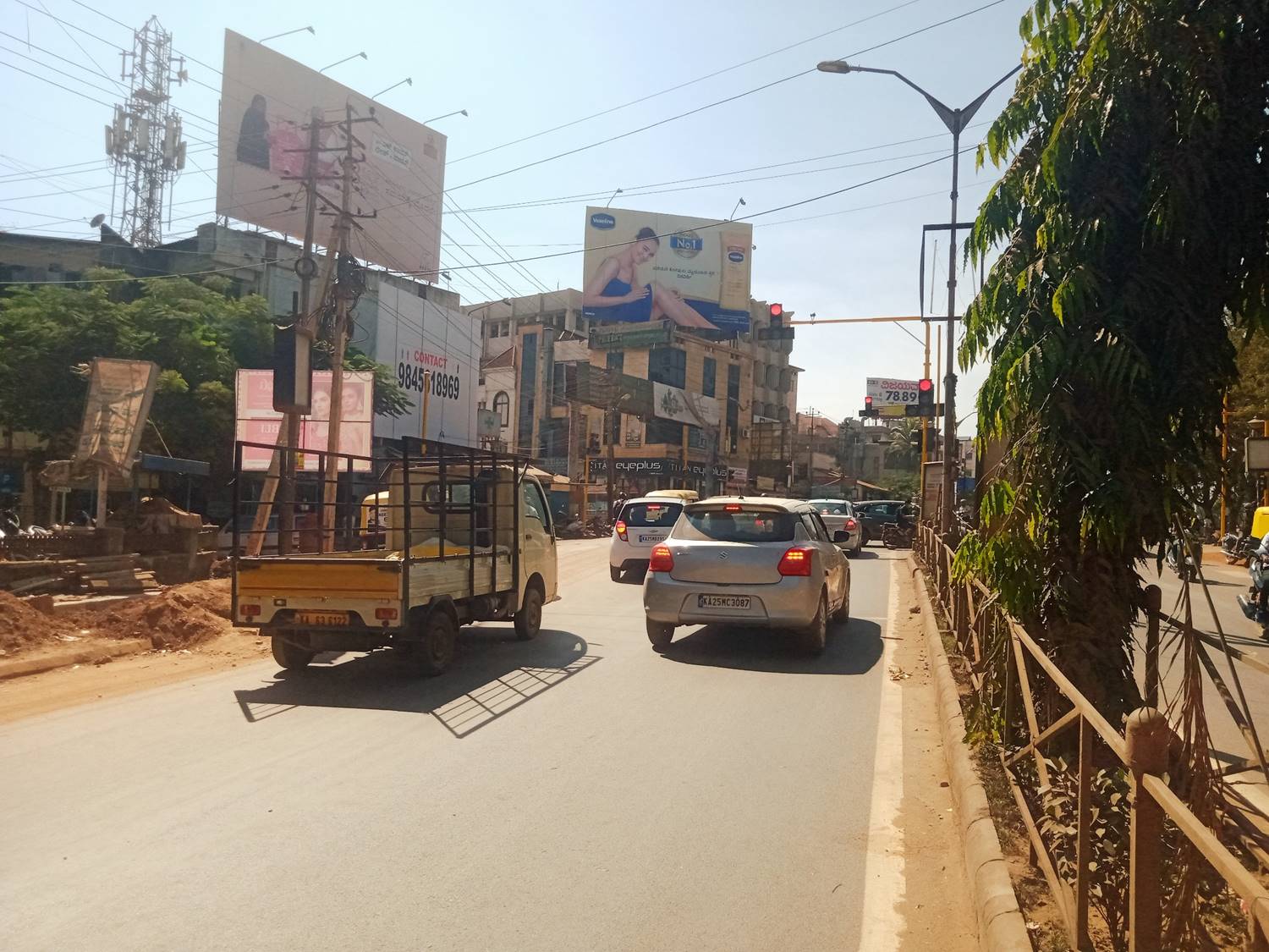 Outdoor Advertising image