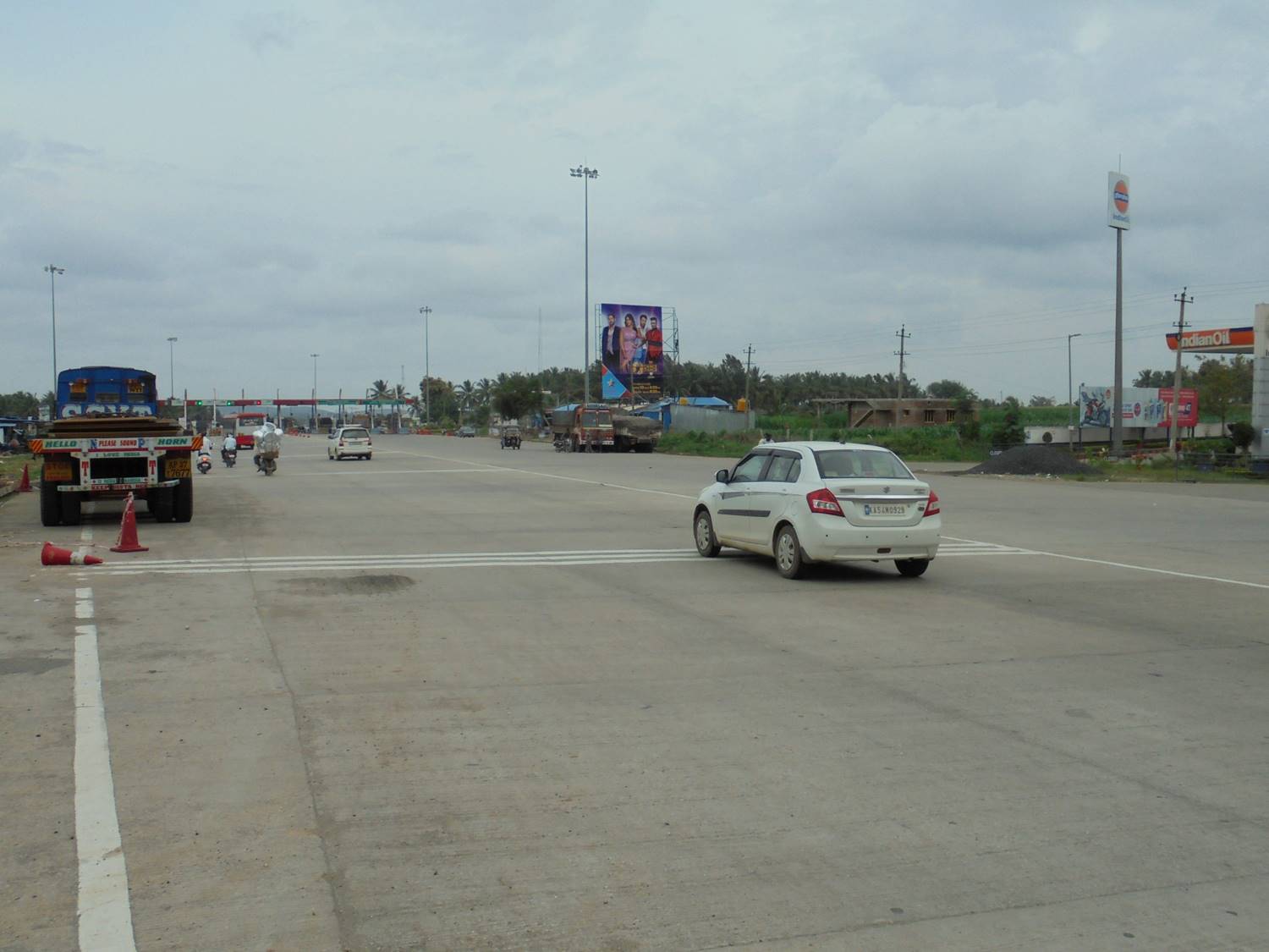 Outdoor Advertising image