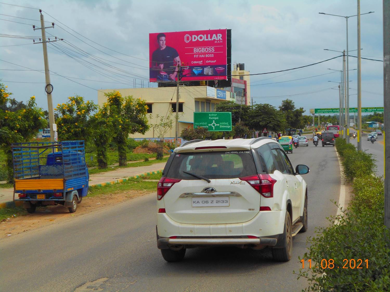 Outdoor Advertising image