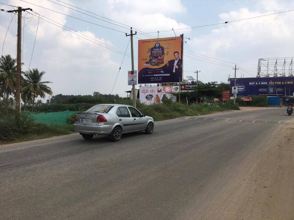 Outdoor Advertising image