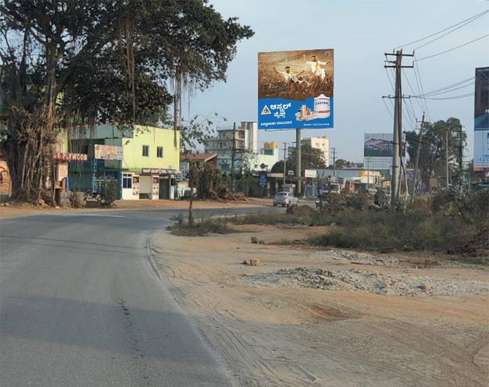 Outdoor Advertising image