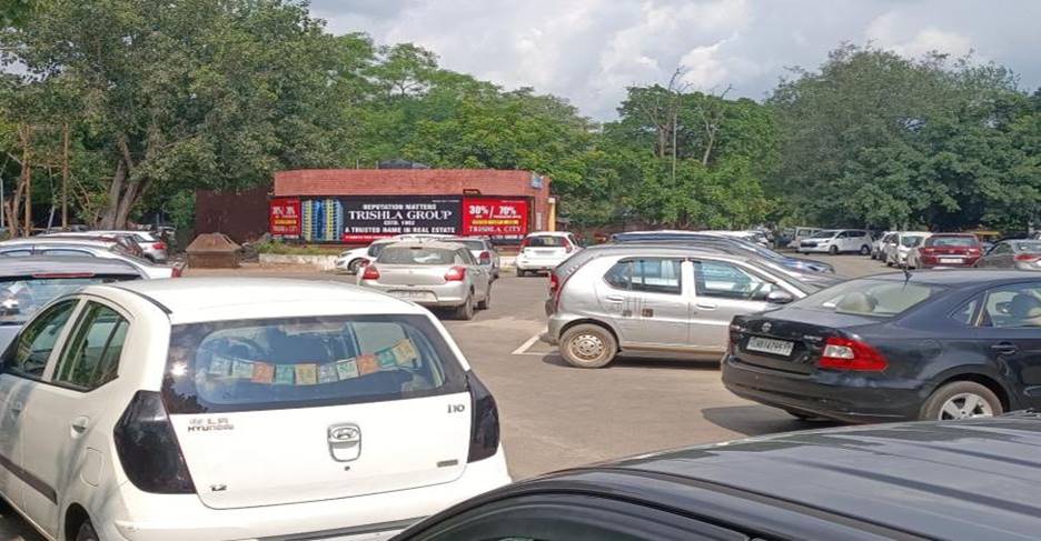 Outdoor Advertising image