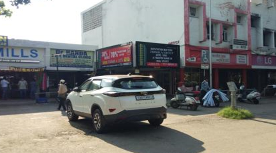 Outdoor Advertising image