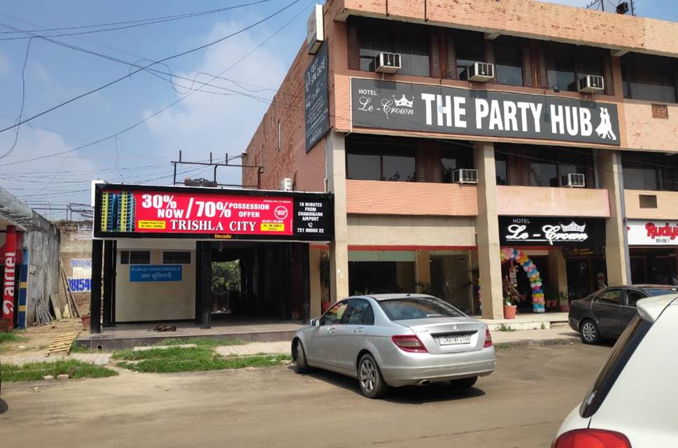 Outdoor Advertising image