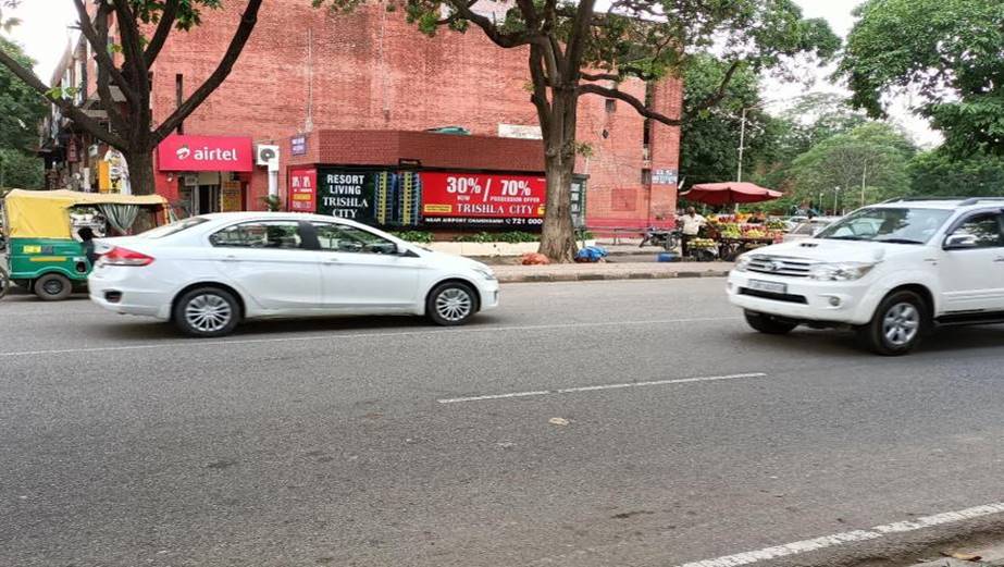 Outdoor Advertising image