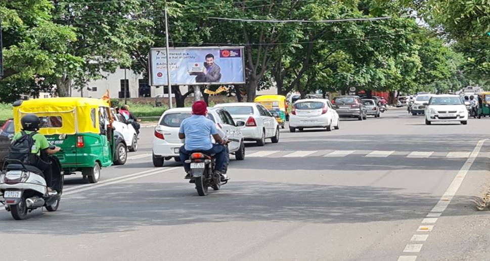 Outdoor Advertising image