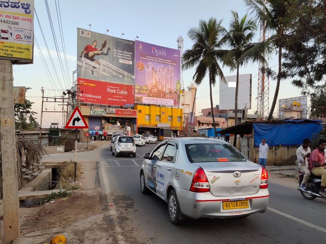 Outdoor Advertising image