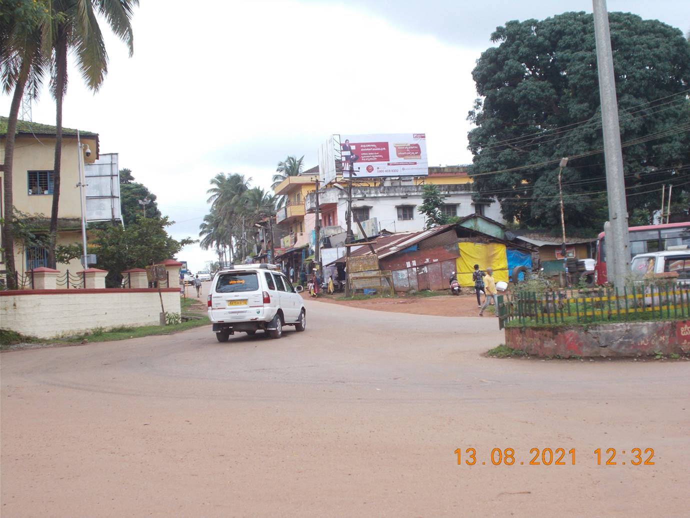 Outdoor Advertising image