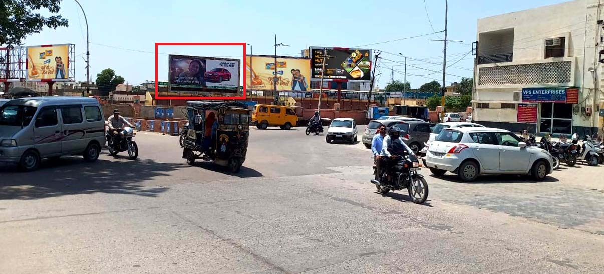 Outdoor Advertising image