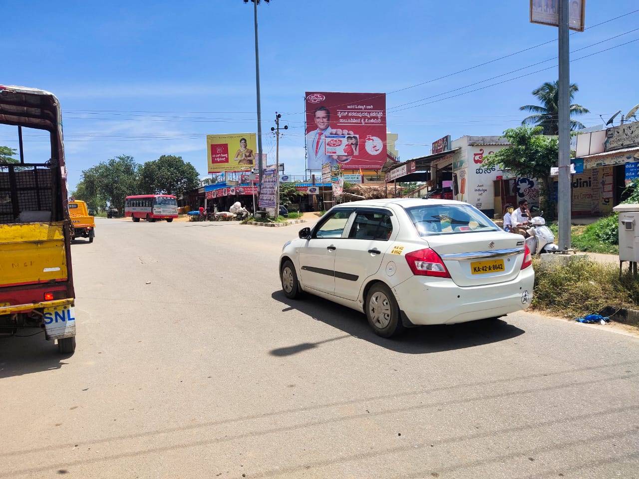 Outdoor Advertising image