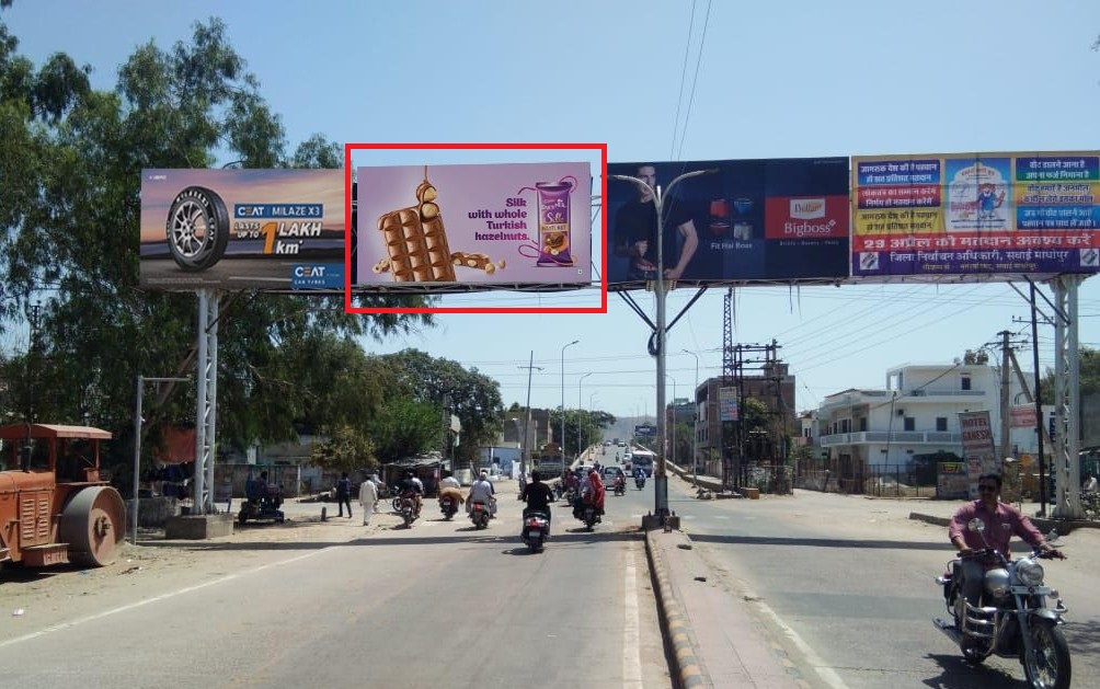 Outdoor Advertising image