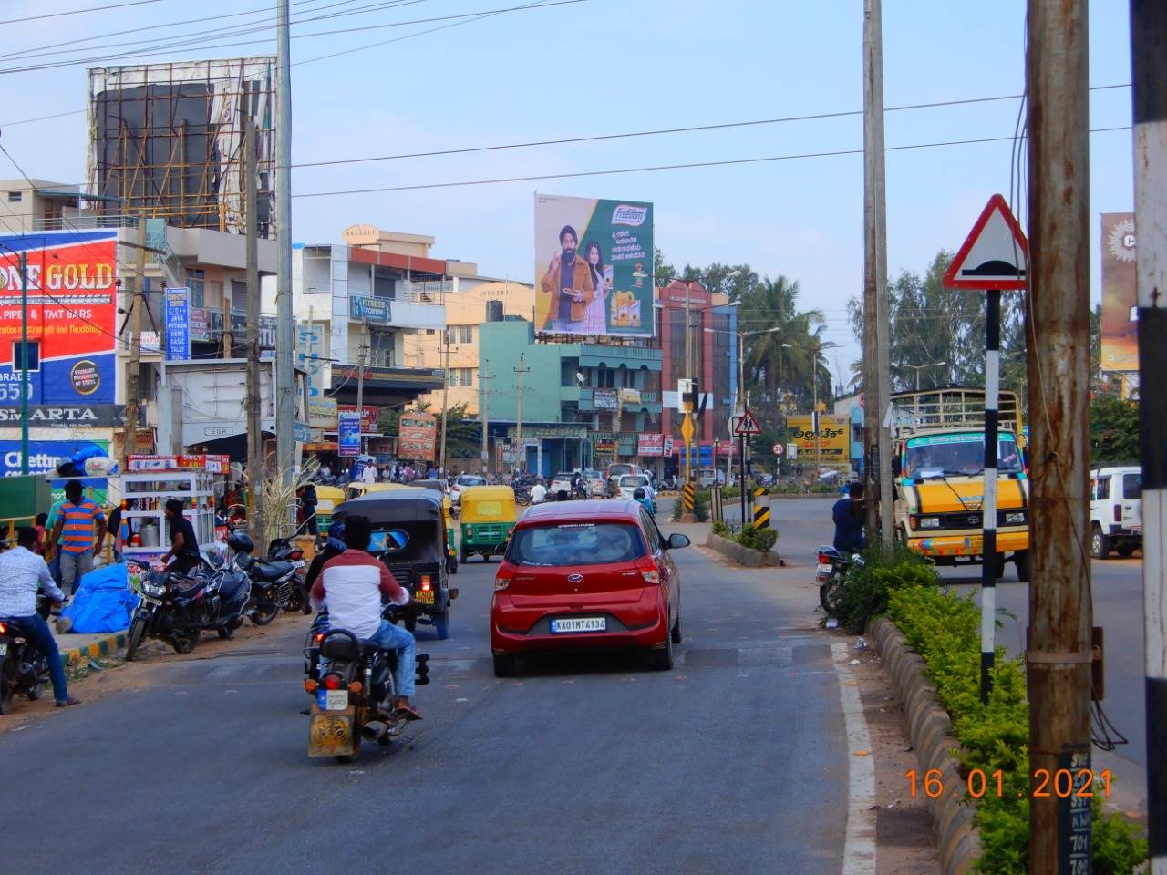 Outdoor Advertising image