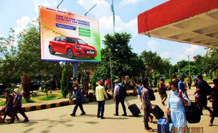 Outdoor Advertising image