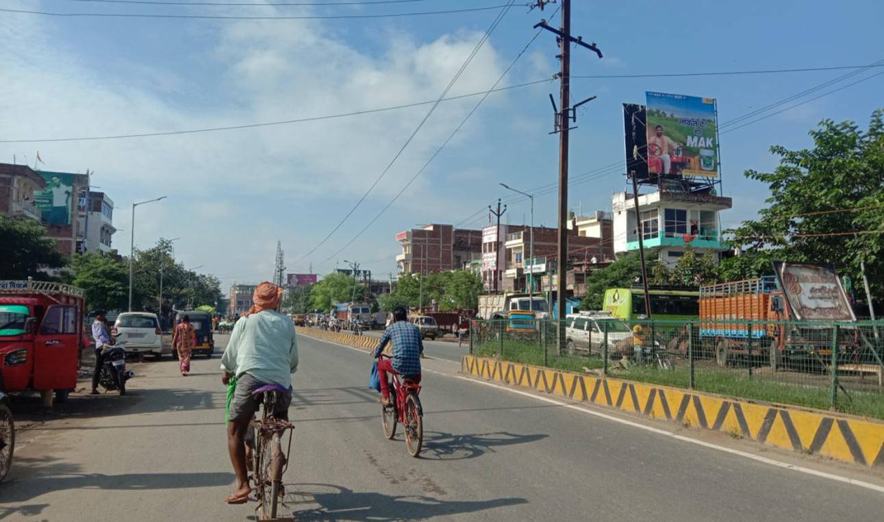 Outdoor Advertising image