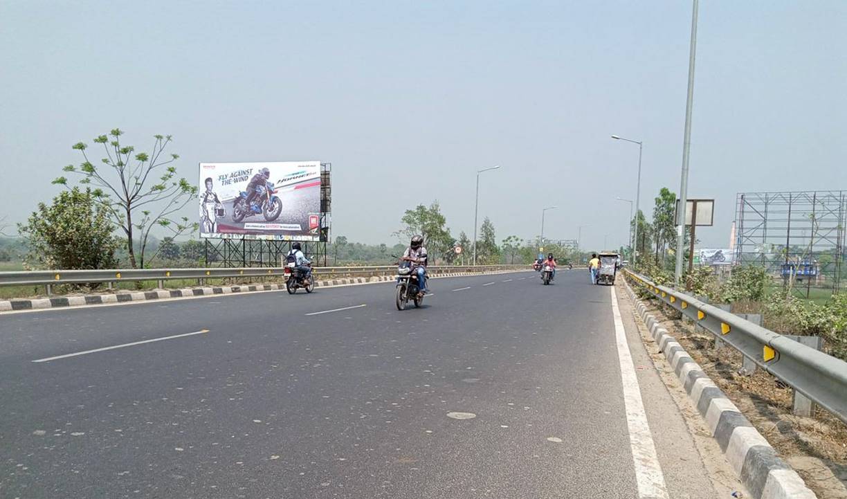 Outdoor Advertising image