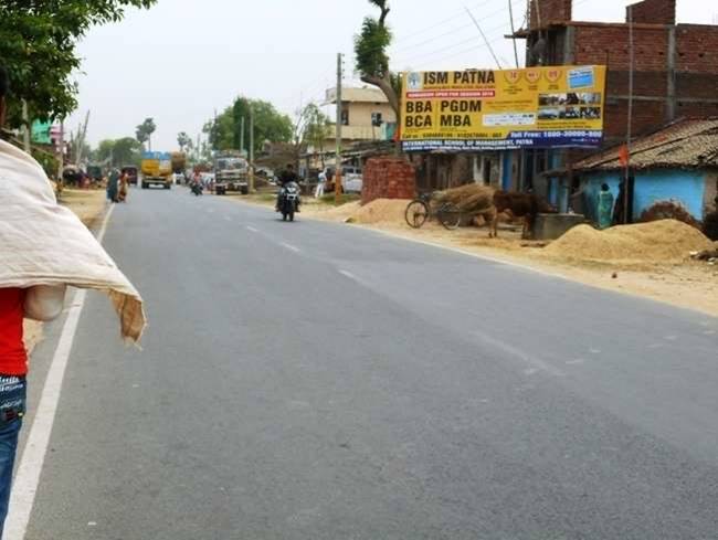 Outdoor Advertising image