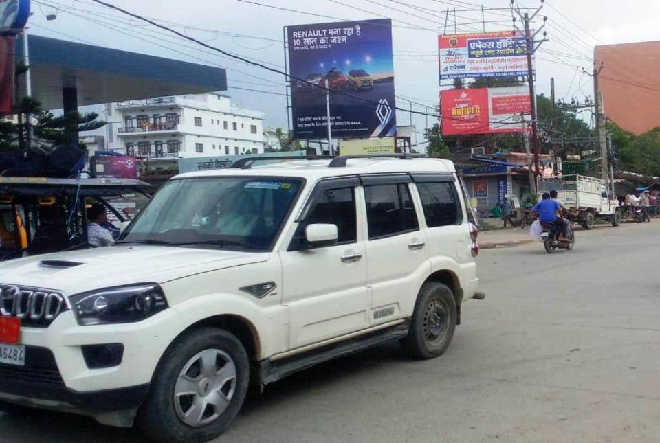 Outdoor Advertising image