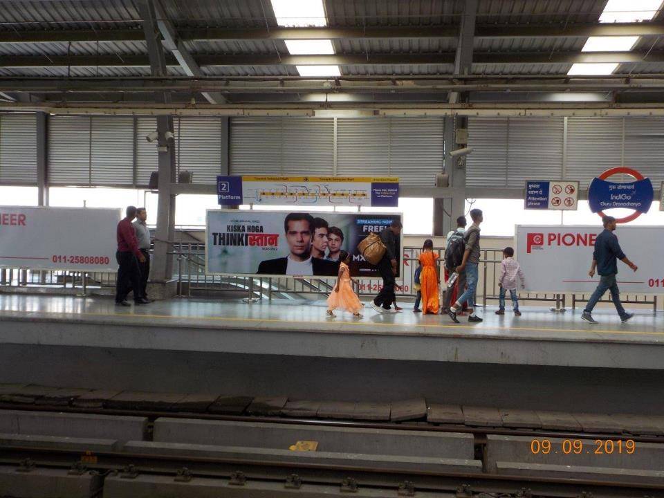 Outdoor Advertising image