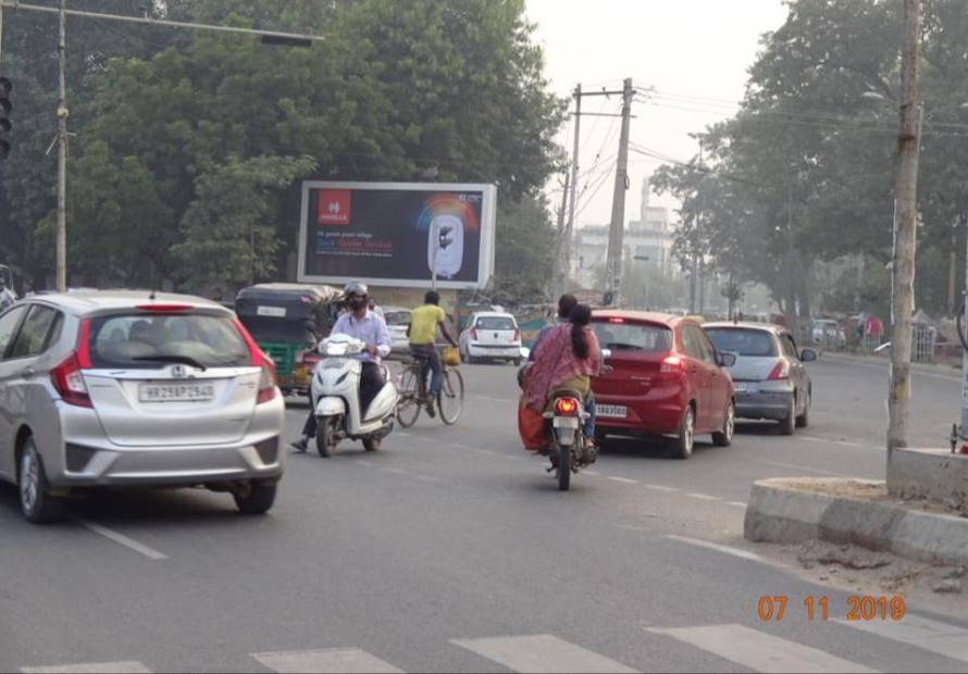 Outdoor Advertising image