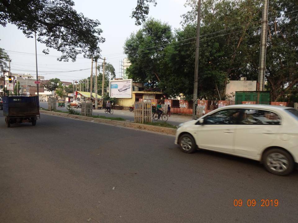 Outdoor Advertising image