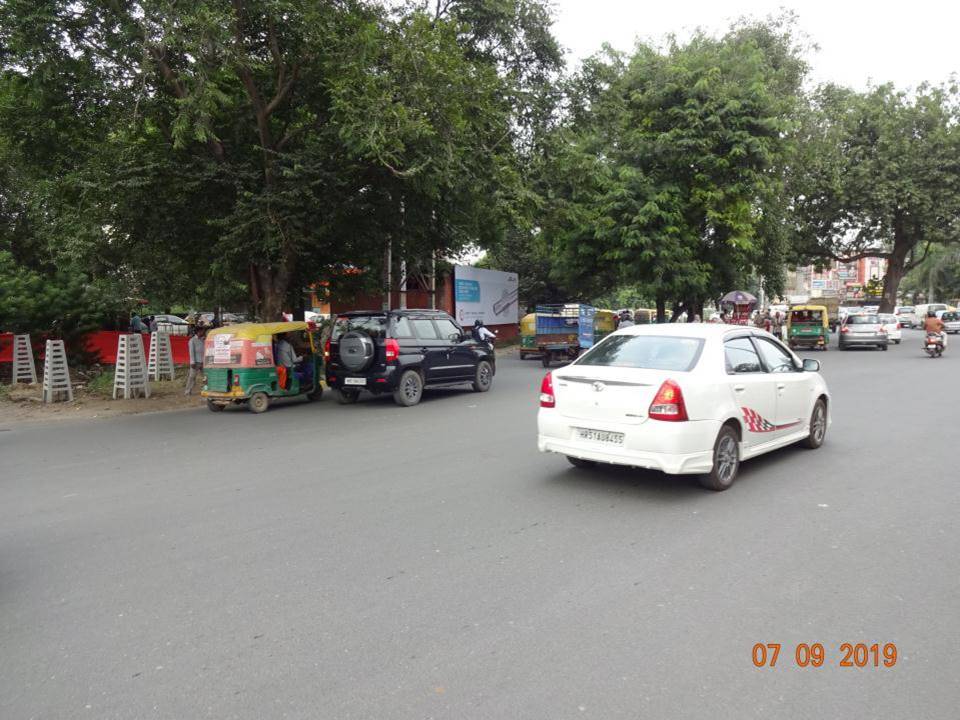 Outdoor Advertising image