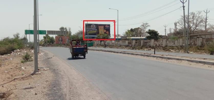 Outdoor Advertising image