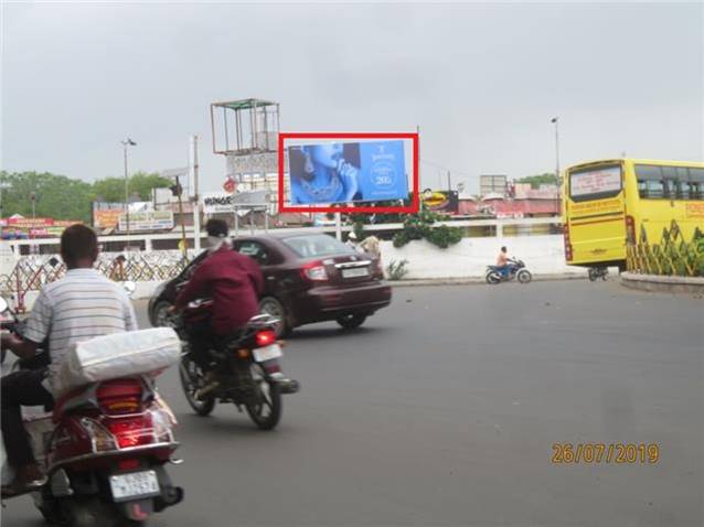 Outdoor Advertising image