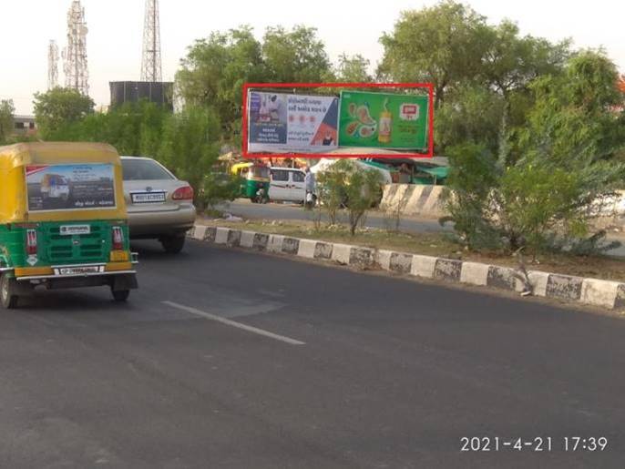 Outdoor Advertising image