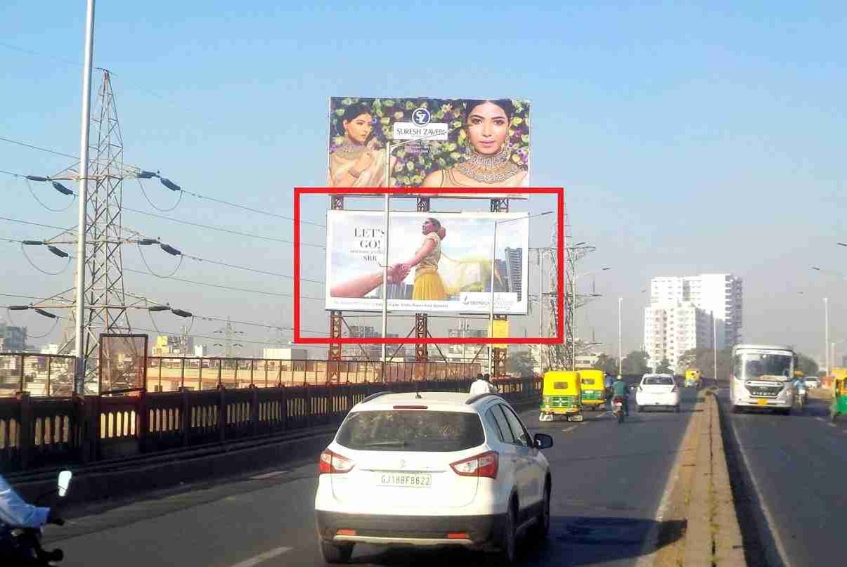 Outdoor Advertising image