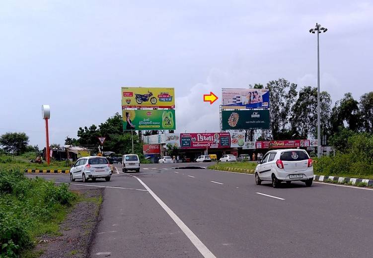 Outdoor Advertising image