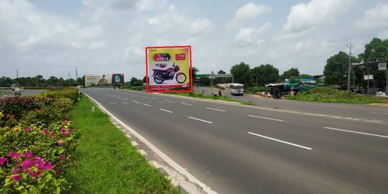 Outdoor Advertising image