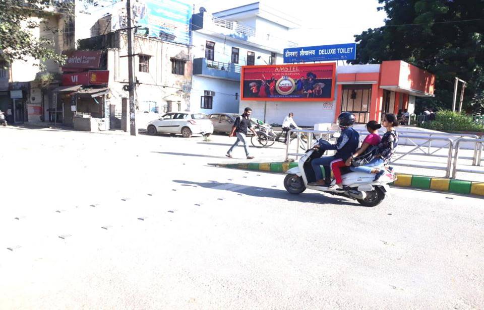 Outdoor Advertising image